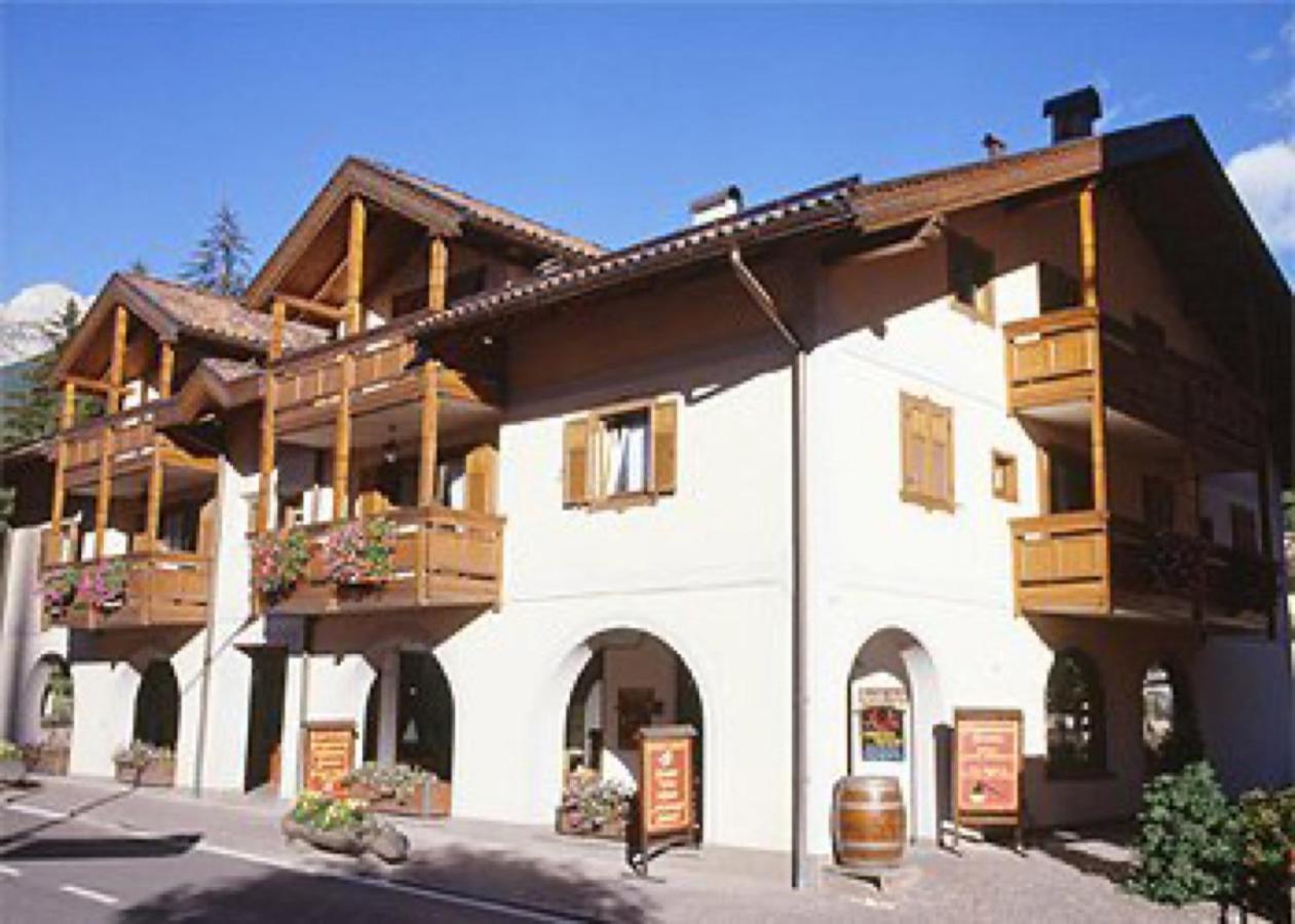 Residence Margherita Moena Buitenkant foto