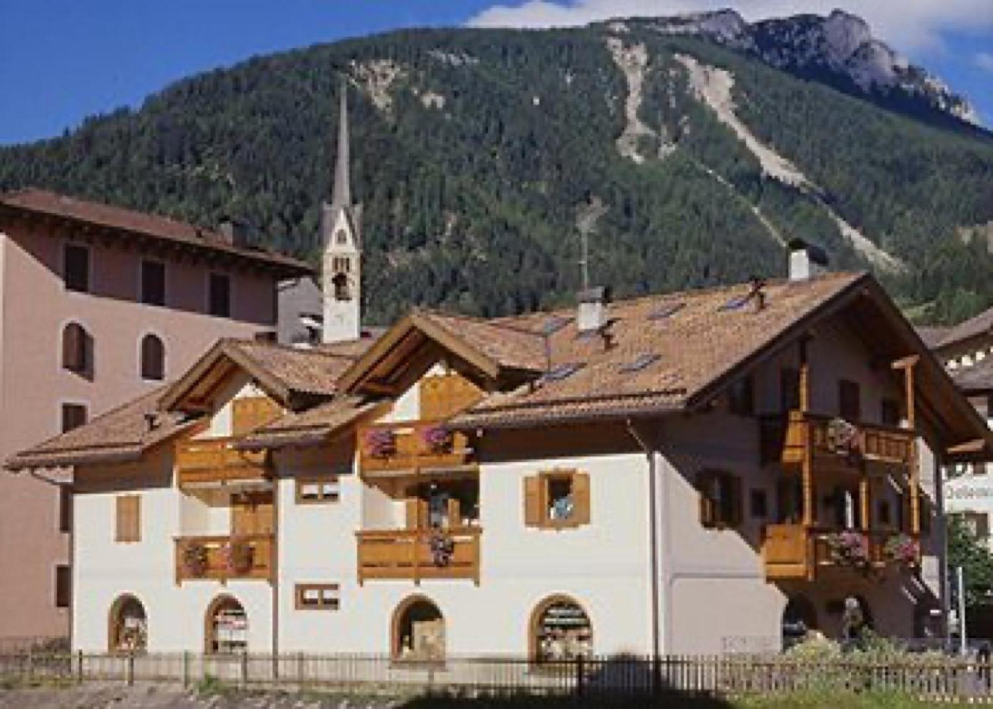 Residence Margherita Moena Buitenkant foto